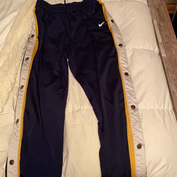 Nike pants - Picture 1 of 2